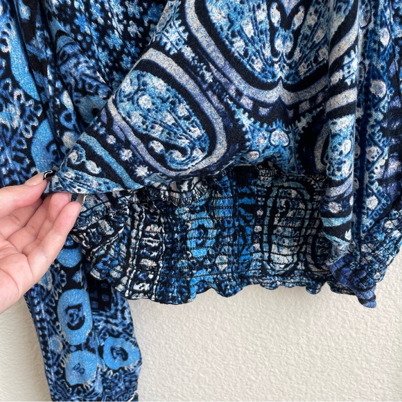 FREE PEOPLE Blue Boho Wild & Free V Neck Smocked Long Sleeve Cropped Blouse Top - Picture 5 of 12